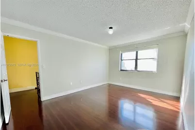 10000 NW 9th St Cir #2, Miami, FL 33172 - Photo 12