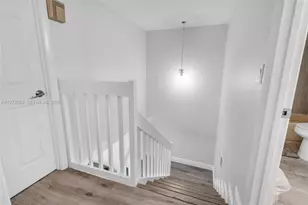 11903 SW 11th Ct, Davie, FL 33325 - Photo 8