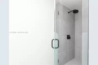 121 Northeast 5th Street #510, Miami, FL 33132 - Photo 26