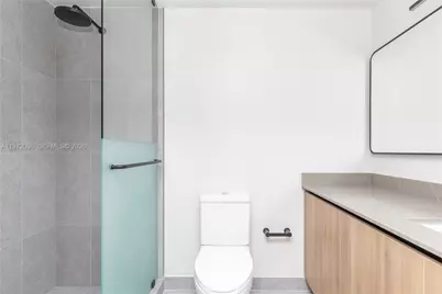 121 Northeast 5th Street #510, Miami, FL 33132 - Photo 20