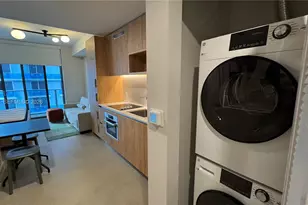 11 6th, Miami, FL 33132 - Photo 22