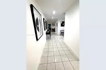 530 SW 136th Pl, Miami, FL 33184 - Photo 2