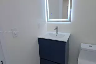 891 W 53rd St, Hialeah, FL 33012 - Photo 10