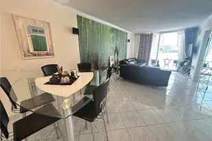 121 Golden Isles Dr, Hallandale Beach, FL 33009 - Photo 4