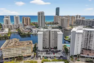 121 Golden Isles Dr, Hallandale Beach, FL 33009 - Photo 20