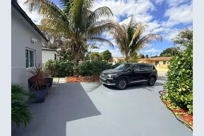 1430 NE 149th St, Miami, FL 33161 - Photo 34