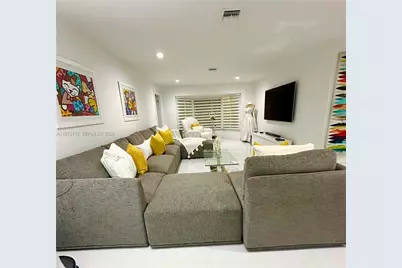 9230 SW 68th St #0, Miami, FL 33173 - Photo 4