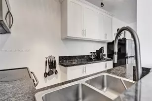 1815 N Surf Rd, Hollywood, FL 33019 - Photo 22