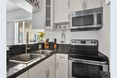 1815 N Surf Rd #202, Hollywood, FL 33019 - Photo 20