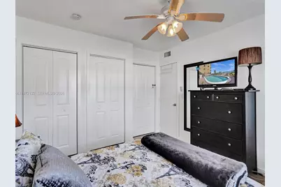 1815 N Surf Rd #202, Hollywood, FL 33019 - Photo 14