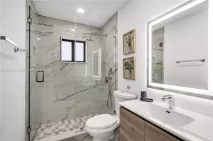 348 NE 117th St, Miami, FL 33161 - Photo 32