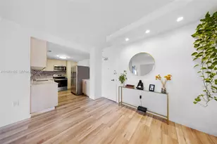 300 Bayview Dr, Sunny Isles Beach, FL 33160 - Photo 14