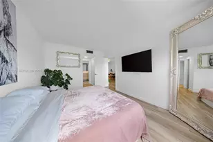 300 Bayview Dr, Sunny Isles Beach, FL 33160 - Photo 26