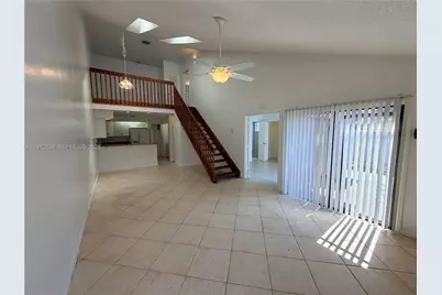 1818 Racquet Ct, North Lauderdale, FL 33068 - Photo 2