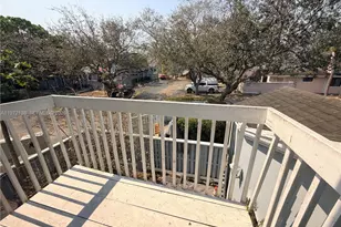1818 Racquet Ct, North Lauderdale, FL 33068 - Photo 16