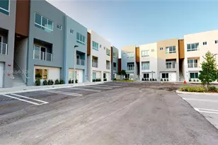 2555 NE 193rd St, Miami, FL 33180 - Photo 24