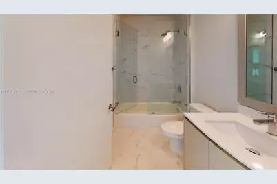2555 NE 193rd St #2224, Miami, FL 33180 - Photo 18