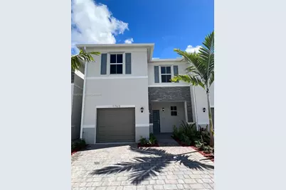 1765 SE 7th Ter, Homestead, FL 33034 - Photo 1