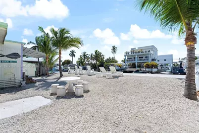 246 Lower Matecumbe Rd, Key Largo, FL 33037 - Photo 14