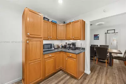 227 SW 13th Ave, Boynton Beach, FL 33435 - Photo 10