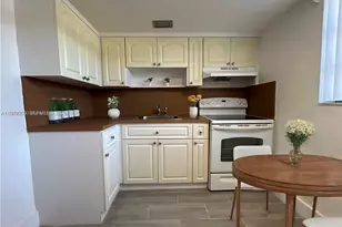 17 NE 2nd Ave, Dania Beach, FL 33004 - Photo 2