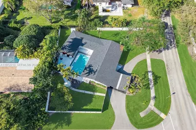 8201 SW 151st St, Palmetto Bay, FL 33158 - Photo 28