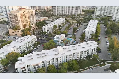 200 177th Dr #409, Sunny Isles Beach, FL 33160 - Photo 2