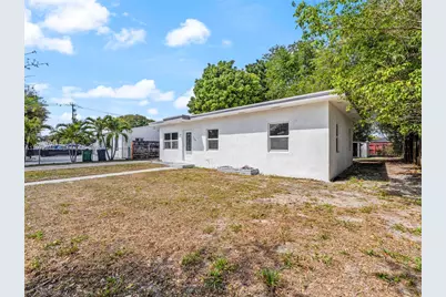 120 Seaman Ave, Opa-Locka, FL 33054 - Photo 42