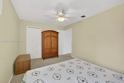 112 Camelot Ct, Royal Palm Beach, FL 33411 - Photo 44