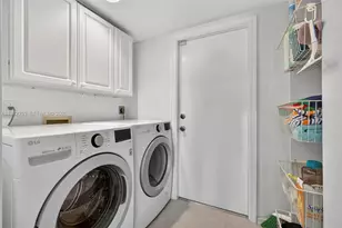 112 Camelot Ct, Royal Palm Beach, FL 33411 - Photo 50