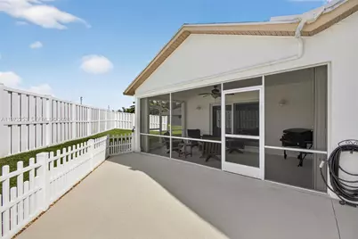 112 Camelot Ct, Royal Palm Beach, FL 33411 - Photo 54