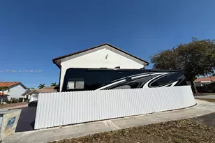 15445 SW 57th St, Miami, FL 33193 - Photo 8