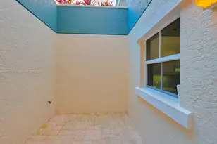 2051 SE 3rd St, Deerfield Beach, FL 33441 - Photo 54