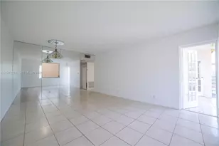4394 NW 9th Ave, Deerfield Beach, FL 33064 - Photo 10