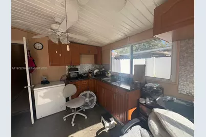 1722 W Rio Vista, Tampa, FL 33603 - Photo 20