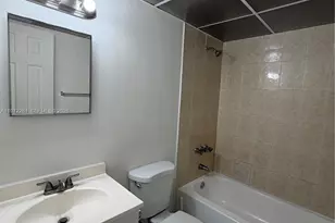 2170 NW 11th St, Miami, FL 33125 - Photo 10