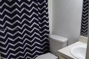 2391 NW 96th Terrace, Pembroke Pines, FL 33024 - Photo 4