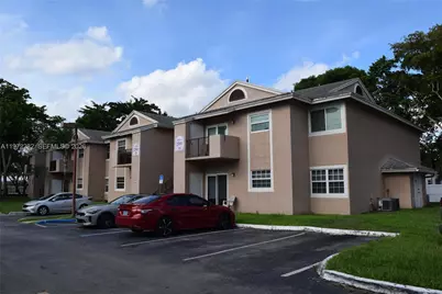 2391 NW 96th Ter #19M, Pembroke Pines, FL 33024 - Photo 8