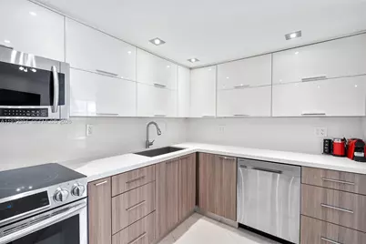 600 Parkview Dr #412, Hallandale Beach, FL 33009 - Photo 8