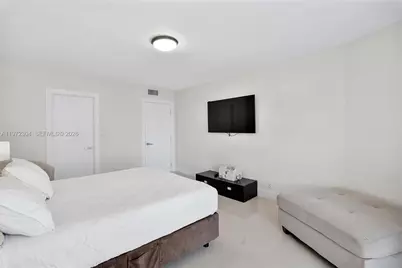 600 Parkview Dr #412, Hallandale Beach, FL 33009 - Photo 18