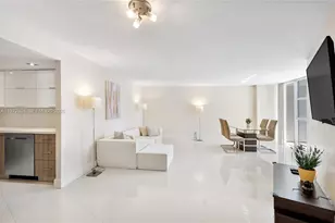 600 Parkview Dr, Hallandale Beach, FL 33009 - Photo 2