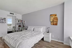 600 Three Islands Boulevard, Hallandale Beach, FL 33009 - Photo 22