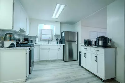 6280 Hamilton Dr, Fort Myers, FL 33905 - Photo 4