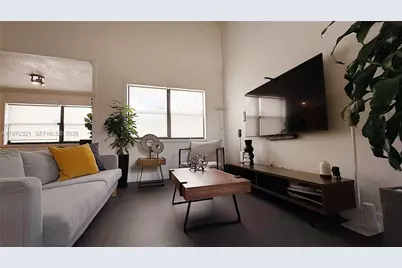 10231 Fontainebleau Blvd #203, Miami, FL 33172 - Photo 4