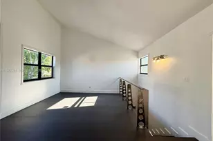 10231 Fontainebleau Blvd, Miami, FL 33172 - Photo 20