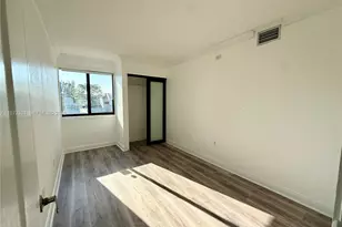 10231 Fontainebleau Blvd, Miami, FL 33172 - Photo 10