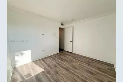 10231 Fontainebleau Blvd #203, Miami, FL 33172 - Photo 18