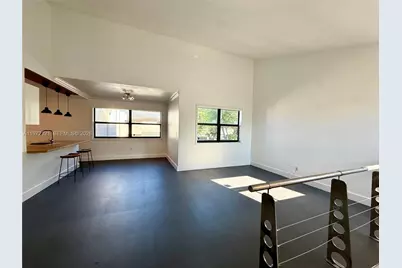 10231 Fontainebleau Blvd #203, Miami, FL 33172 - Photo 2