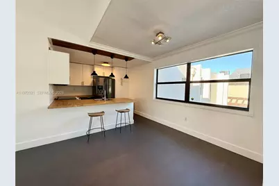 10231 Fontainebleau Blvd #203, Miami, FL 33172 - Photo 4