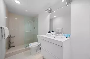 19370 Collins Ave, Sunny Isles Beach, FL 33160 - Photo 14